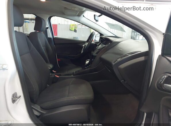 1FADP3F2XGL329410 2016 FORD FOCUS White Սալոնի դիմացի տեսք