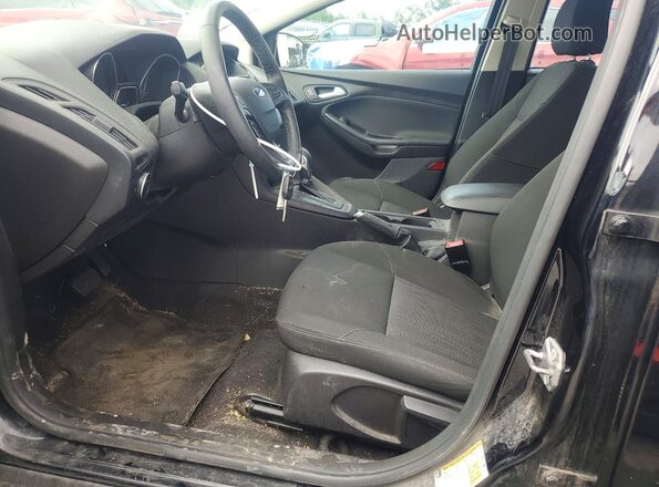 1FADP3F2XHL240874 2017 FORD FOCUS Black Front interior view