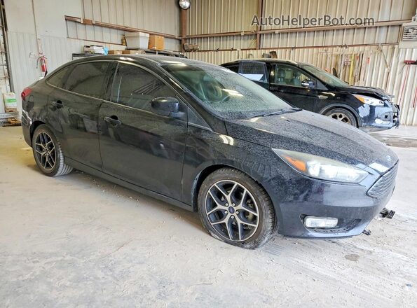 1FADP3FE1JL282513 2018 FORD FOCUS Черный Передняя правая четверть