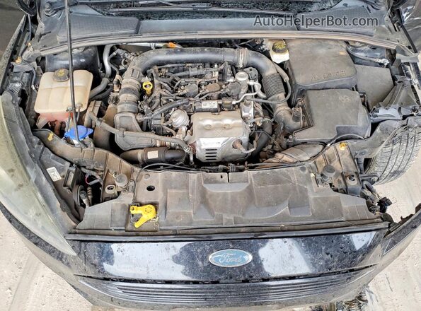 1FADP3FE1JL282513 2018 FORD FOCUS Черный Вид задней части салона