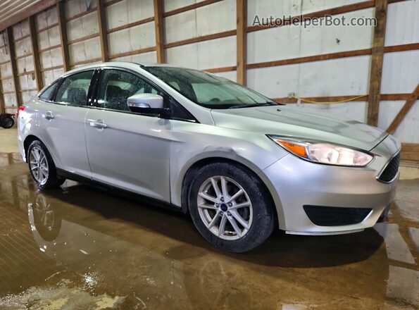 1FADP3FE1JL320208 2018 FORD FOCUS Silver Front right