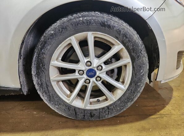 1FADP3FE1JL320208 2018 FORD FOCUS Silver 