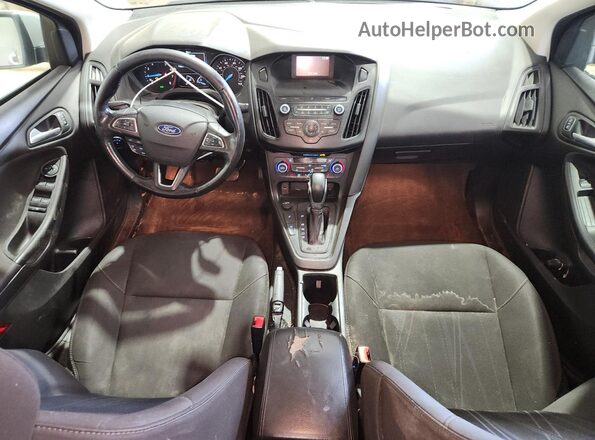 1FADP3FE1JL320208 2018 FORD FOCUS Silver 