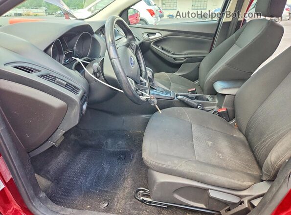 1FADP3FE2HL289531 2017 FORD FOCUS Red Вид салону спереду