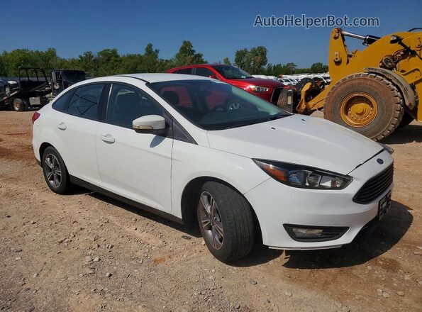 1FADP3FE2JL202779 2018 FORD FOCUS Белый Передняя правая четверть
