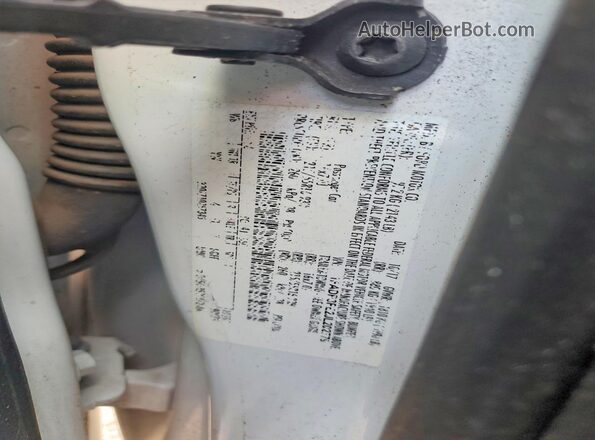 1FADP3FE2JL202779 2018 FORD FOCUS Белый Вид подкапотного пространства