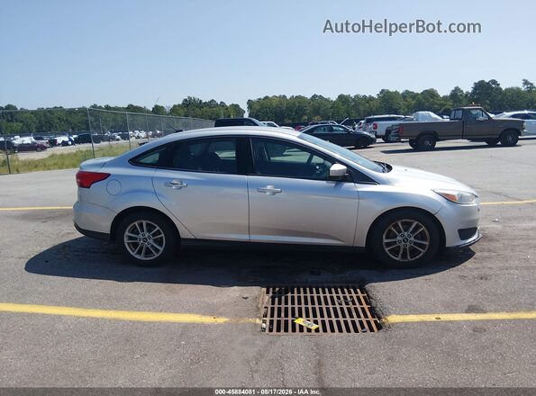 1FADP3FE2JL284500 2018 FORD FOCUS Серебряный Вид задней части салона