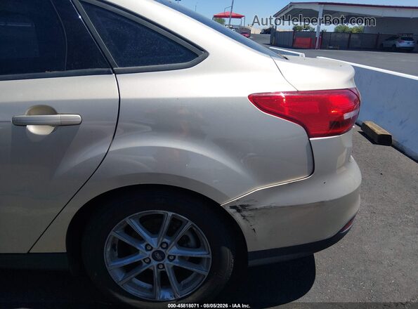 1FADP3FE3JL304091 2018 FORD FOCUS Cream Front view