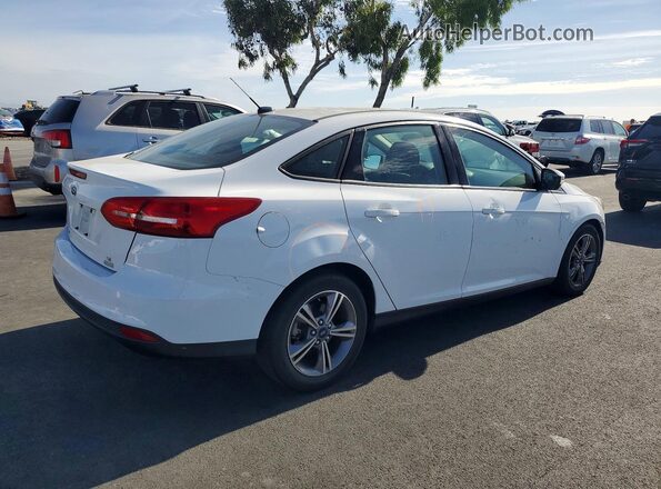 1FADP3FE4HL277557 2017 FORD FOCUS White Trasero derecho