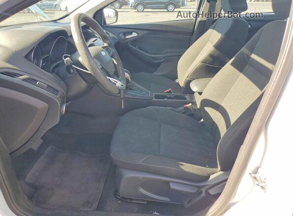 1FADP3FE4HL277557 2017 FORD FOCUS White Vista interior delantera