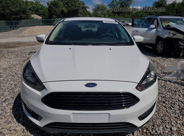 1FADP3FE5JL268176 2018 FORD FOCUS Белый Вид спереди