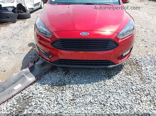 1FADP3FE6JL310533 2018 FORD FOCUS Красный Вид спереди