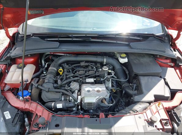 1FADP3FE6JL310533 2018 FORD FOCUS Красный Вид сзади