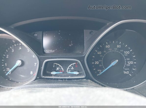 1FADP3FE7JL307043 2018 FORD FOCUS Silver Vista de los asientos traseros