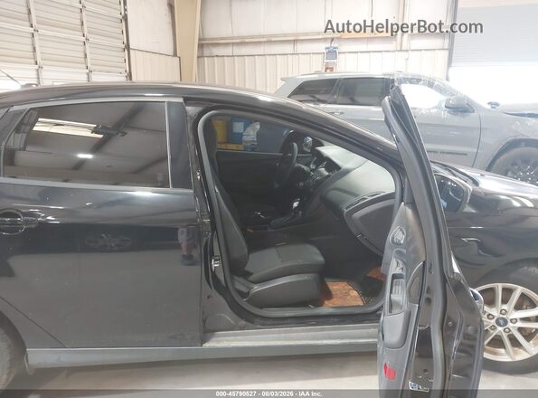 1FADP3FEXJL291372 2018 FORD FOCUS Black Սալոնի դիմացի տեսք