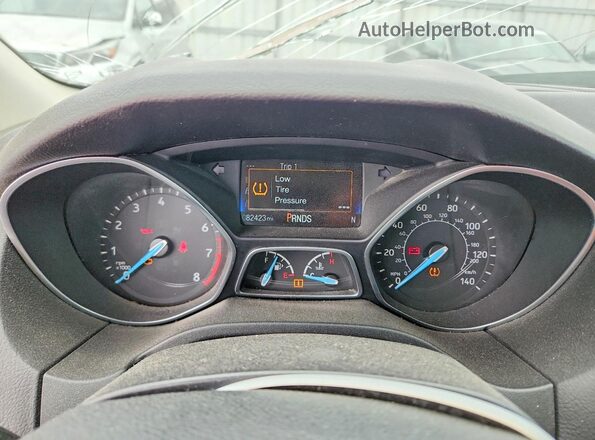 1FADP3H20HL319077 2017 FORD FOCUS Gray Widok zestawu wskaźników