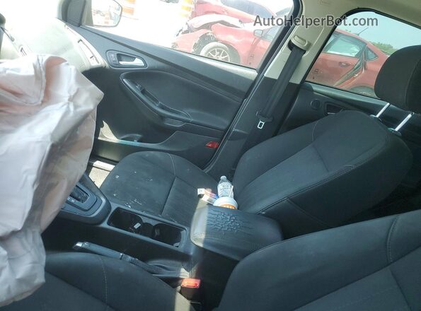 1FADP3H20HL332881 2017 FORD FOCUS Серый Вид панели приборов