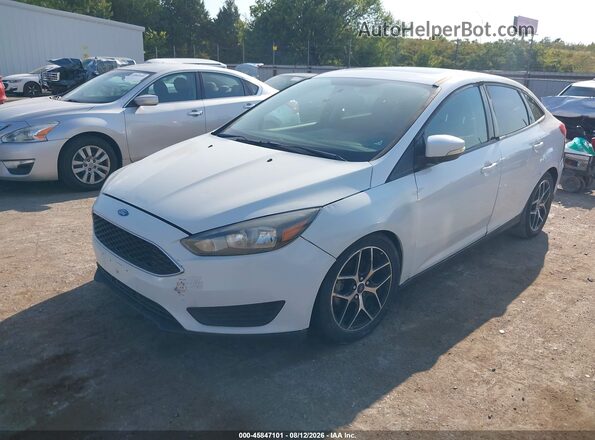 1FADP3H21HL257527 2017 FORD FOCUS White Առջևի ձախ երեք քառորդ տեսարան