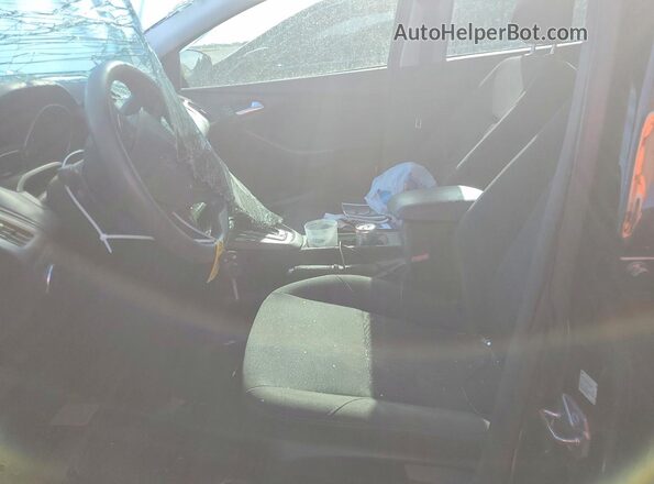 1FADP3H21JL222802 2018 FORD FOCUS Black Widok wnętrza z przodu