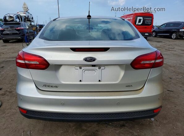 1FADP3H23JL242484 2018 FORD FOCUS Silver უკანა ხედი