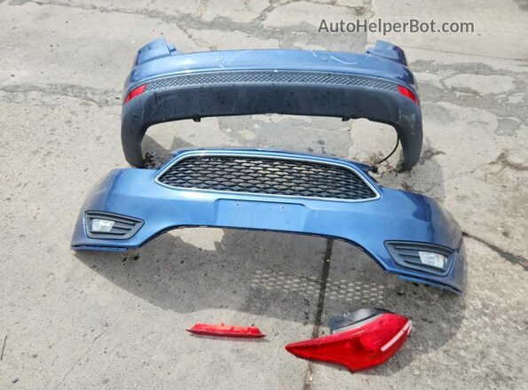 1FADP3H24JL217058 2018 FORD FOCUS Синий Вид подкапотного пространства