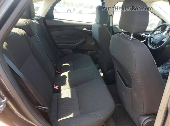 1FADP3H25HL256378 2017 FORD FOCUS Gray Rear seats view