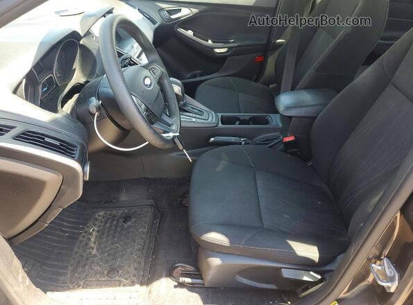 1FADP3H25HL256378 2017 FORD FOCUS Gray Front interior view