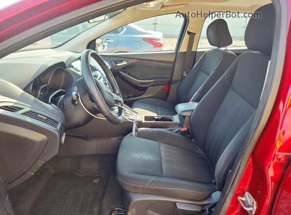 1FADP3H27HL238223 2017 FORD FOCUS Red Front interior view