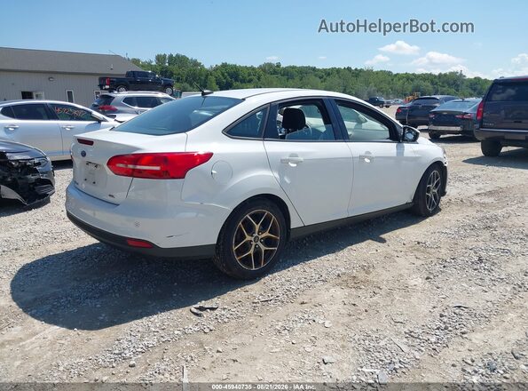 1FADP3H27JL215899 2018 FORD FOCUS White Задня права чверть