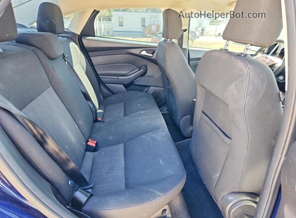 1FADP3H28HL322972 2017 FORD FOCUS Blue Vista de los asientos traseros