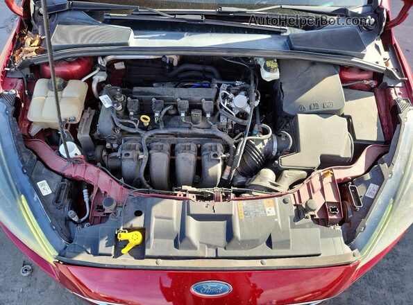 1FADP3H28HL346432 2017 FORD FOCUS Red Rear interior view