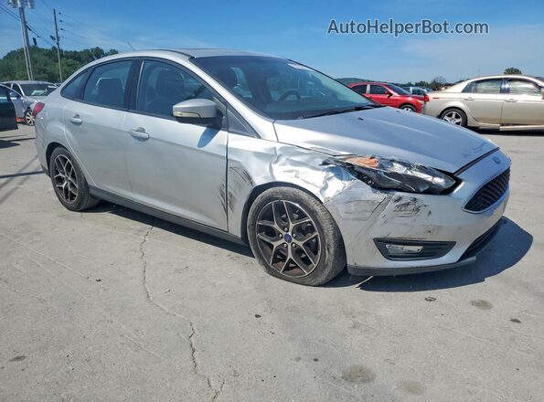 1FADP3H28JL202871 2018 FORD FOCUS Silver Przód prawy