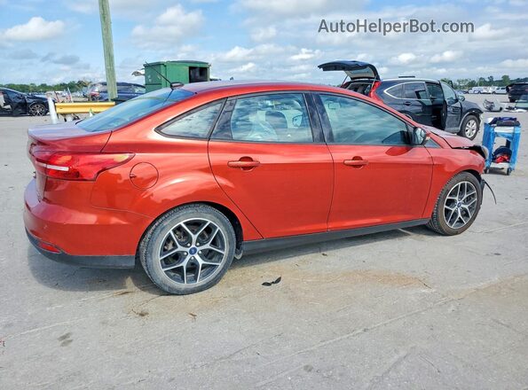 1FADP3H29JL303367 2018 FORD FOCUS Оранжевый Задняя правая четверть