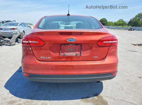 1FADP3H2XJL291407 2018 FORD FOCUS Red უკანა ხედი