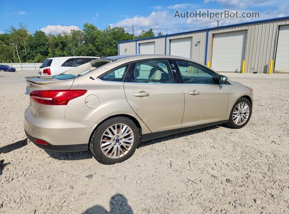 1FADP3J21HL321902 2017 FORD FOCUS Желто-коричневый Задняя правая четверть