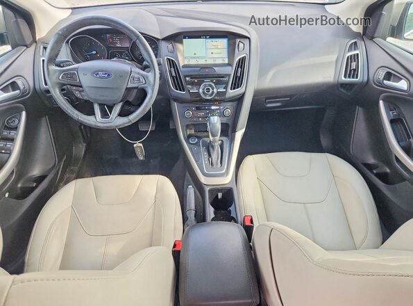 1FADP3J21HL321902 2017 FORD FOCUS Желто-коричневый Вид панели приборов