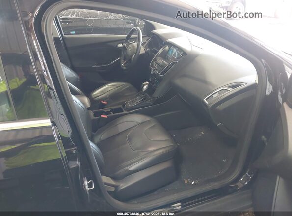 1FADP3J22HL329569 2017 FORD FOCUS Black Вид салону спереду