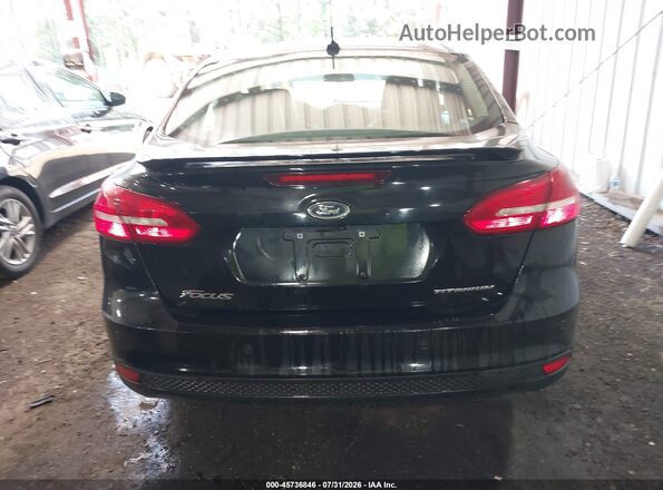 1FADP3J22HL329569 2017 FORD FOCUS Black 