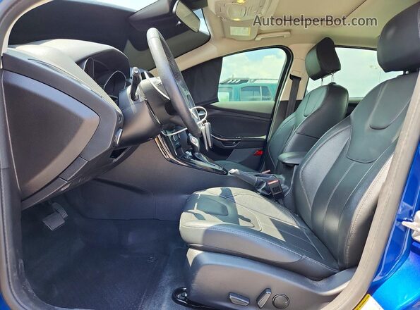 1FADP3J22JL260095 2018 FORD FOCUS Blue Սալոնի դիմացի տեսք