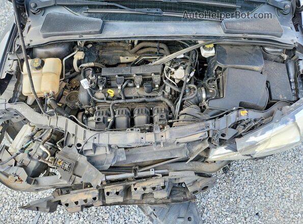 1FADP3J24JL233013 2018 FORD FOCUS Gray Rear interior view