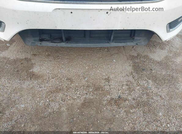 1FADP3J24JL314934 2018 FORD FOCUS White Front view