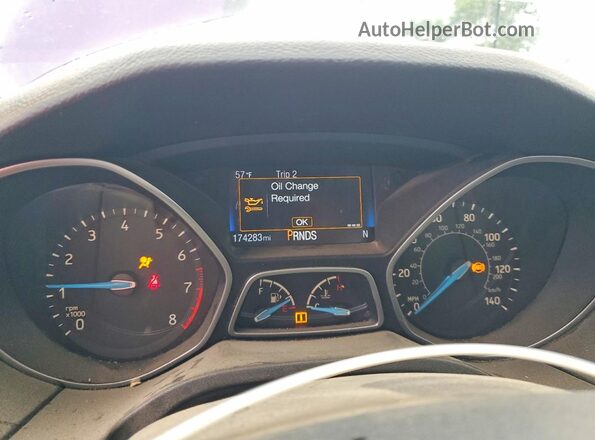 1FADP3J27JL201446 2018 FORD FOCUS Two Tone Vista del cuadro de instrumentos