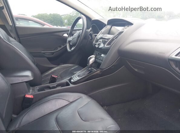 1FADP3J29GL215261 2016 FORD FOCUS Black Вид салону спереду