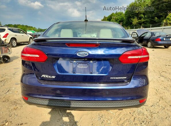 1FADP3J29HL258225 2017 FORD FOCUS Blue Vista trasera