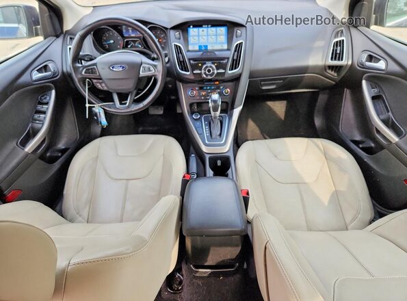 1FADP3J29HL258225 2017 FORD FOCUS Blue Vista del salpicadero