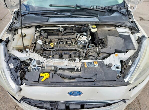 1FADP3J29HL272657 2017 FORD FOCUS White Widok wnętrza z tyłu