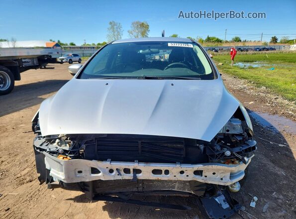 1FADP3K20GL338168 2016 FORD FOCUS Silver Widok z przodu