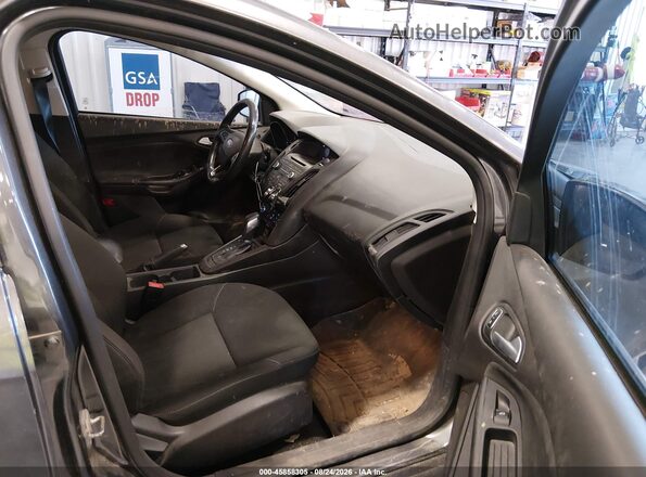 1FADP3K20HL299437 2017 FORD FOCUS Серый Вид салона спереди