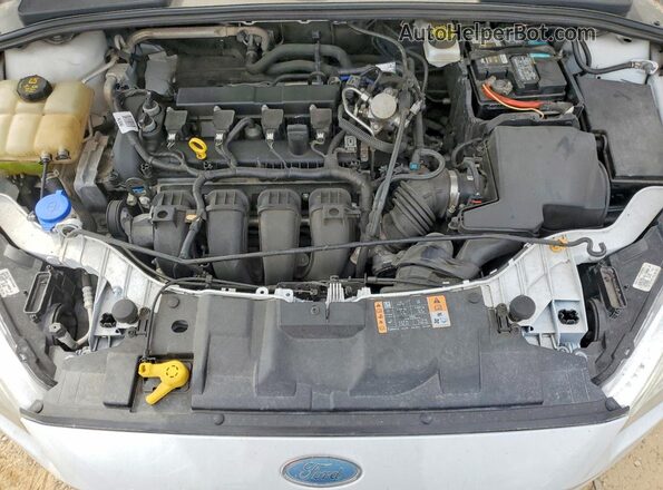 1FADP3K21JL229600 2018 FORD FOCUS White Սալոնի հետևի տեսք