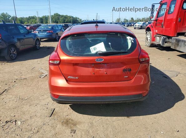 1FADP3K21JL302075 2018 FORD FOCUS Red უკანა ხედი